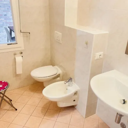 Spacious Flat With Large Terrace-beahost 아파트